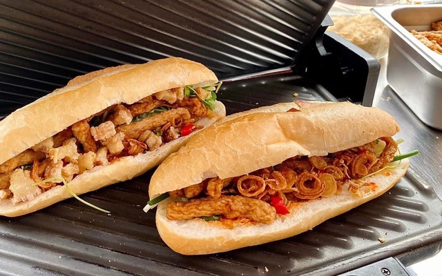 Bánh Mì Chả Cá Sợi Tina - Lê Quý Đôn