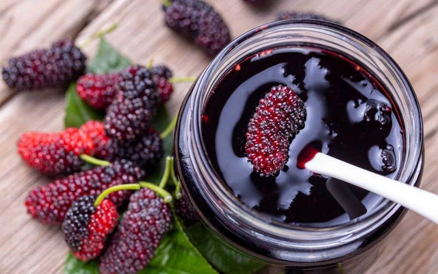 Trà dâu tằm Hihi - Nguyễn Thị Minh Khai