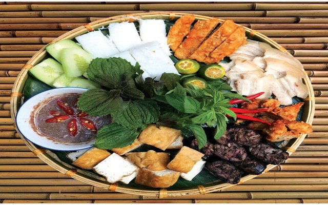 Nem Nướng - Gỏi Cuốn & Bún Đậu - Mẹ Sóc