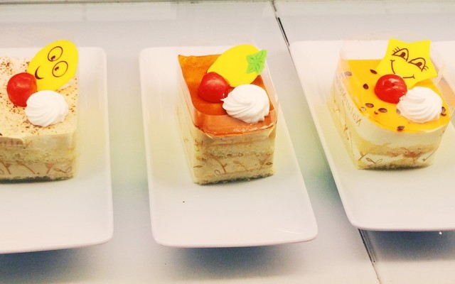 Bánh Sinh Nhật Hương Thơm Bakery - Bánh Ngọt & Bánh Mỳ - Hoàng Đạo Thành