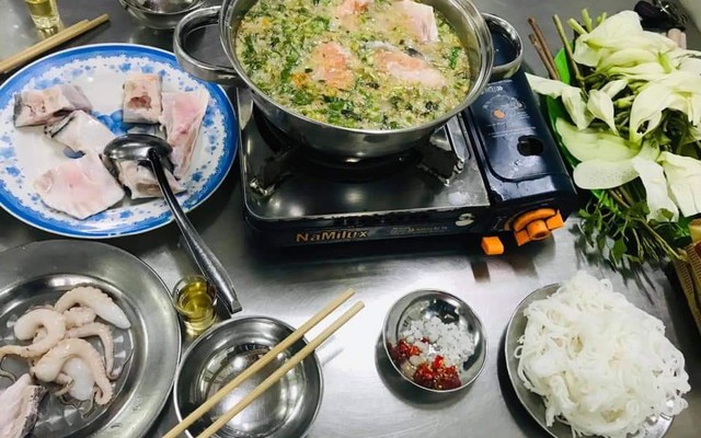 LẨU CƠM MẺ 99 - TRẦN HOÀNG NA