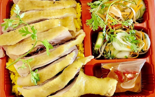 Cơm Gà 3 Anh Em - Lạc Trung