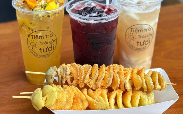 Tiệm Trà Trái Cây Tươi & Khoai Tây Lắc - Nguyễn Ái Quốc