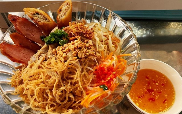 Bún Thịt Xào, Bì Cuốn & Trà Tắc - Nhi Mập