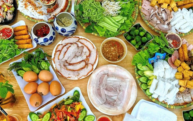 Cuốn - Bún Đậu Mắm Tôm - Nguyễn Sinh Cung