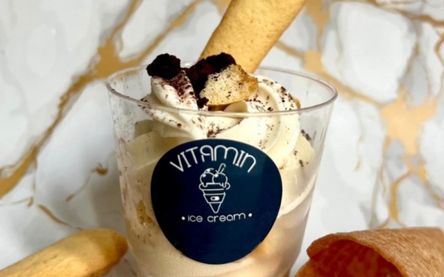 VITAMIN ICE CREAM - Kem Ly  & Kem Ốc Quế