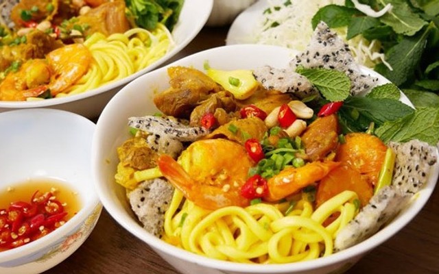 Quán Vân - Bún Riêu Cua Đồng & Mỳ Quảng - Trần Quốc Toản