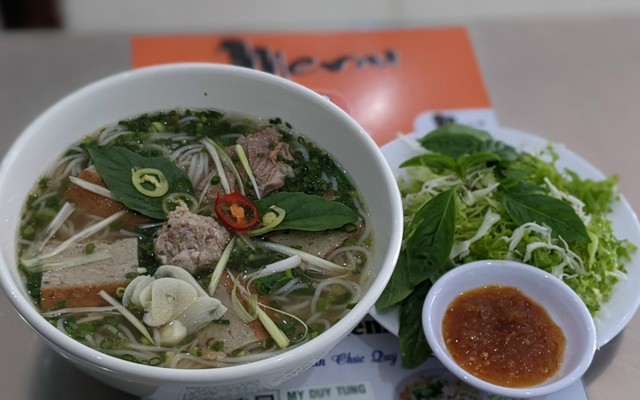 Quán Nhà Su - Bún Riêu Cua Ốc - Chí Linh 18
