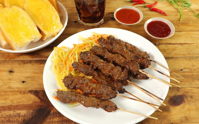 Loan Vu - Bánh Mì Bò Nướng Bơ - 1282/2 Tỉnh Lộ 10