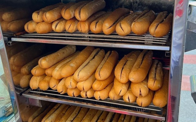 Bánh Mì Tâm - Bánh Mì Pate & Bánh Bao - Trần Hưng Đạo