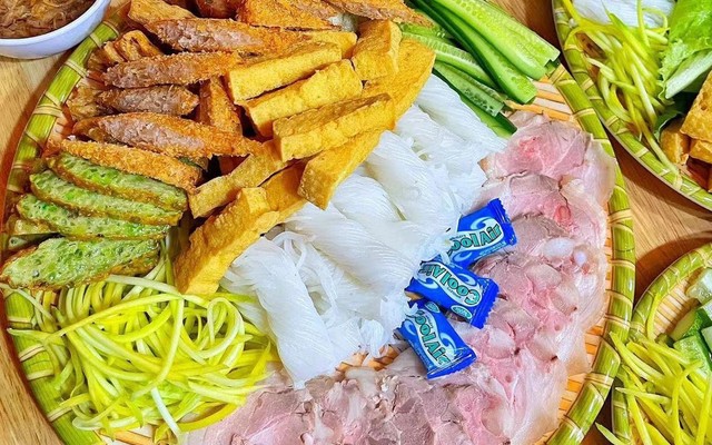 Bún Đậu Mắm Tôm Anh Em - Dã Tượng