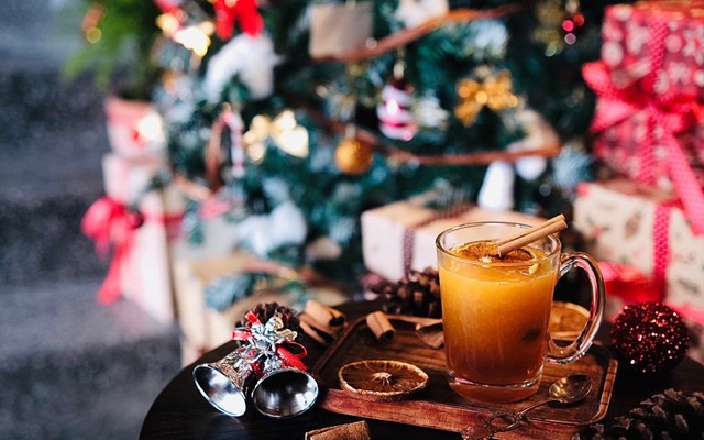 Nhà Bên Hồ Cafe - Nguyễn Trãi