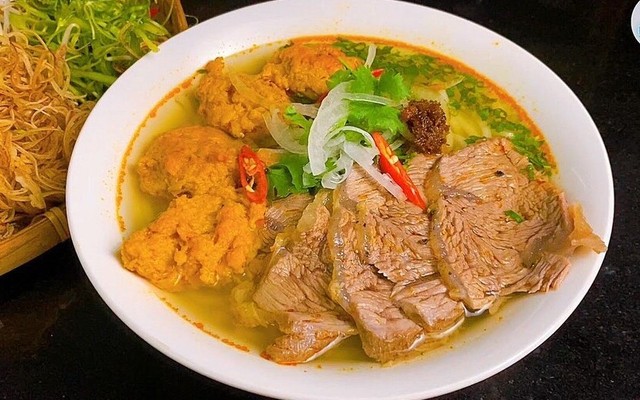 Quán O Huế - Bún Cua Huế & Nem Nướng - Hào Nam