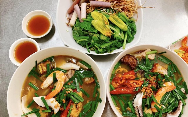 Bún Mắm - Lẩu Mắm Cô 5 Đồng Tháp - Yersin