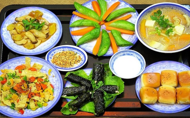 Cơm Chay Diệu Thuý - Nguyễn Văn Nghi