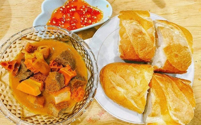Quán Phá Lấu Bò - Há Cảo Xíu Mại - Sư Vạn Hạnh