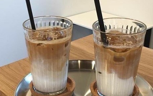 Cà Phê Muối Cô Vân - 01 Phạm Hồng Thái