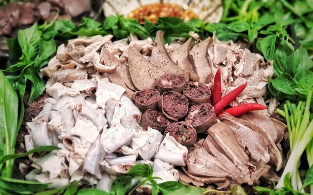 Cháo Lòng Má Heo Tiết Canh 84 - Tây Hòa