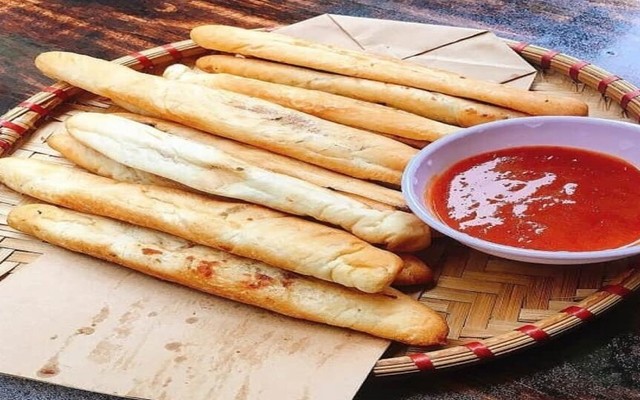 Bami99 - Bánh Mì Que Hải Phòng & Pate Nóng Cột Đèn - Lê Văn Hiến