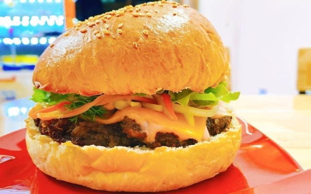 Bamisteakk - Bánh Mì Sườn Bò - Tràng Thi