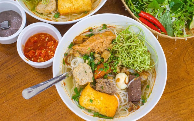 Gỏi Cuốn Nhà Ni - 240 Nguyễn Hoàng