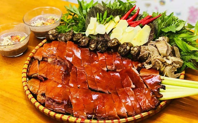 Heo Tộc - Nguyễn Phước Lan