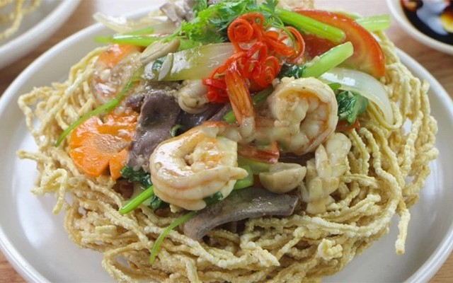 A Hoàng Mì Xào Giòn - Hủ Tiếu Nam Vang, Cơm Chiên & Hủ Tiếu Áp Chảo Bò