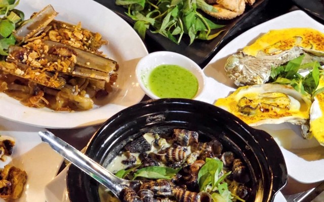 Ốc Kim - Lê Anh Xuân