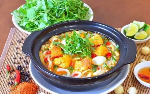 Tiệm Bánh Canh Niêu Cá Lóc - Hương Vị Miền Nam - Đà Nẵng