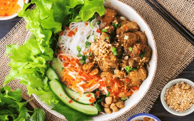Bún Thịt Nướng Phượng - Hoà Bình