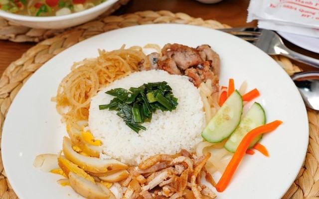 Cơm Tấm Long Xuyên Hoàng Ngân Chi Nhánh 2 - 014 Lô F Chung Cư Ngô Gia Tự