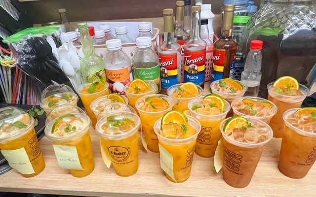 Chútt Coffee - Nước Ép & Ăn Vặt - QL1A