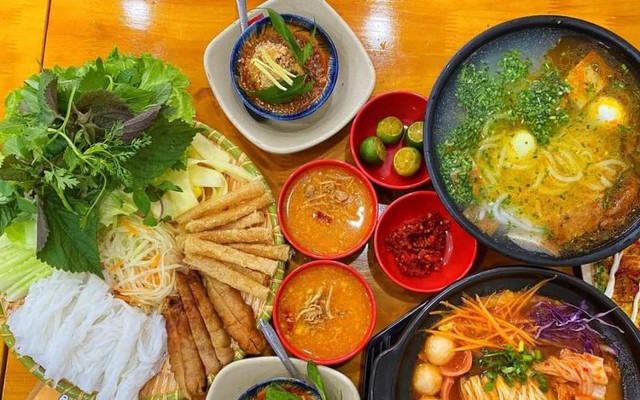 Nem Nướng Hai Cô -61 Phan Chu Trinh