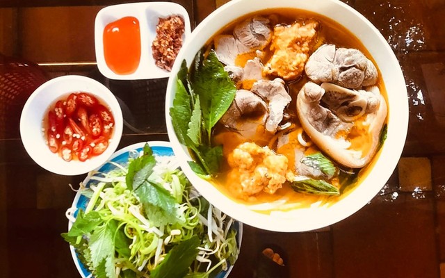 Bún Bò Gốc Huế Mai Đình - Nguyễn Sơn