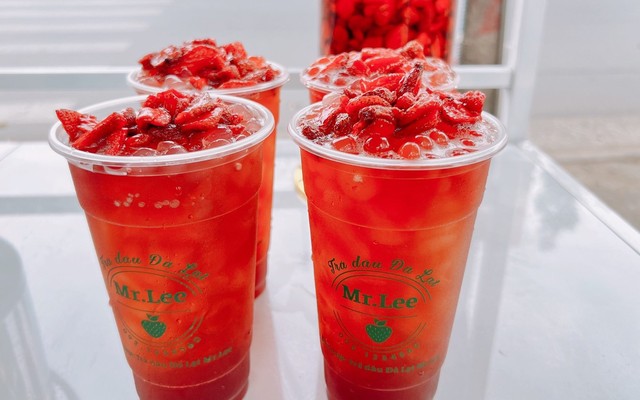 Trà Dâu Mr Lee - Nguyễn Ái Quốc