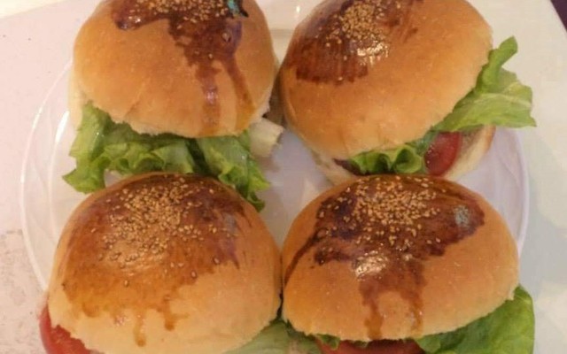 Quán Lu Lu - Bánh Mì Muối Ớt, Hamburger & Cà Phê Muối