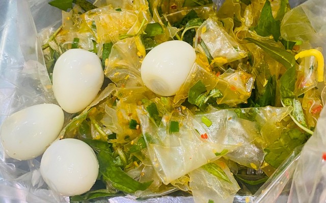 Gà Ủ Muối Tùng Linh Food - Phong Phú