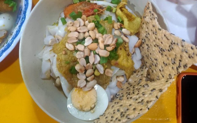 Đông Sơn 27 - Mì Quảng - Trần Bạch Đằng