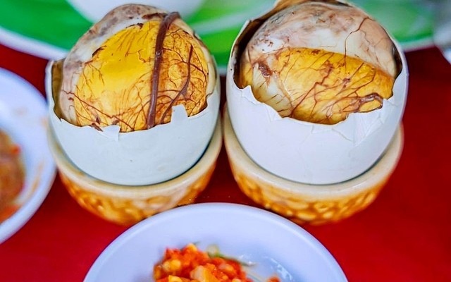 Cá Viên Chiên, Hột Vịt Lộn & Khô Mực Nướng 672A1 - Phan Văn Trị