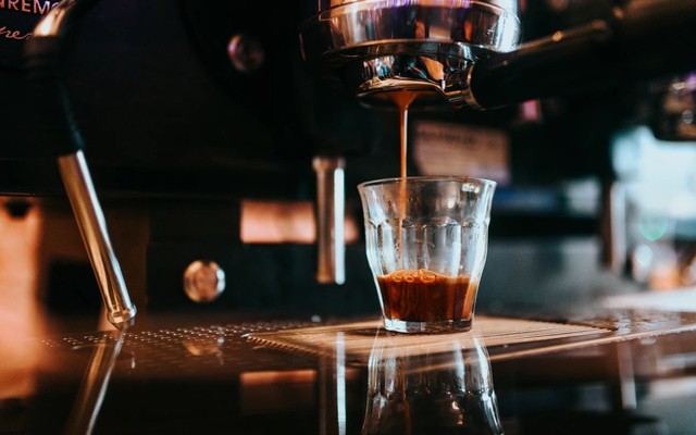 Lyon Cafe Muối - Hoàng Văn Hòe