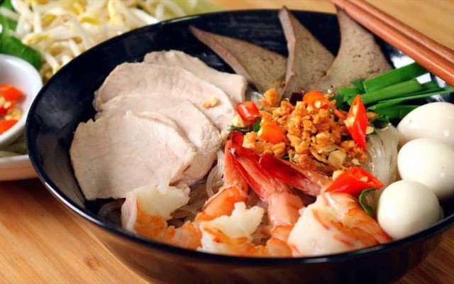 Hủ Tiếu Nam Vang Cô Thủy - Bún Riêu, Bún Măng Vịt & Cháo Lòng