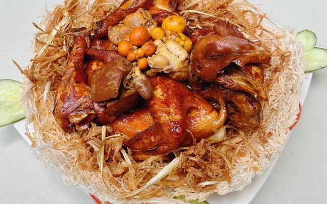 Gà Lên Ổ Ba Chiền - Vịt Nấu Chao, Gà Chiên Nước Mắm & Lòng Heo