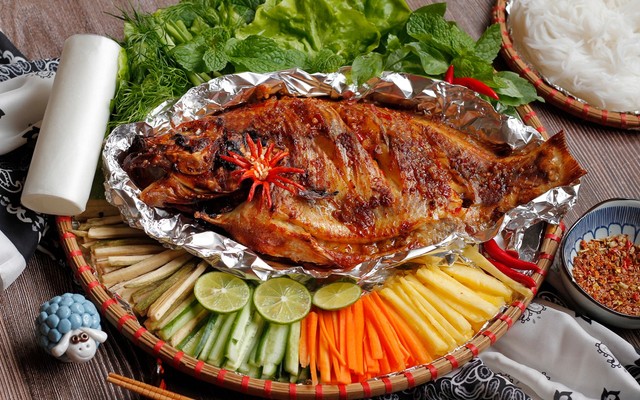 Lan Hương - Cá Nướng Tây Bắc & Gà Quay Lu - Hoàng Văn Thái