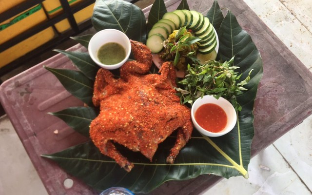 AK - Gà & Má Hàm Nướng Muối Ớt - 225 Ngô Quyền