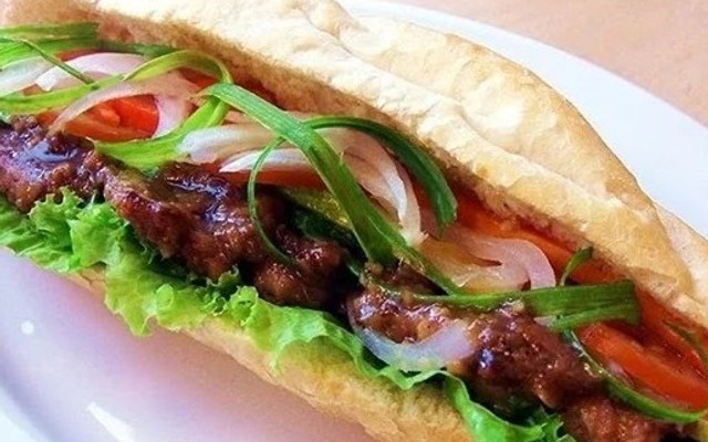 Xôi & Bánh Mì Cậu Tư
