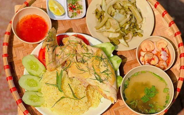 Cơm Gà 204 - 341 Phan Chu Trinh