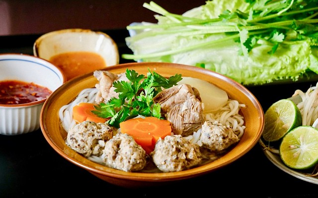 Bếp Xin Chào - Bún Riêu & Bún Mộc - Cao Thắng