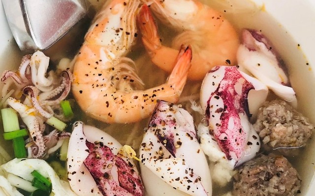 Bún Thái Mực Hoàng Dung - Nguyễn Văn Cừ Nối Dài