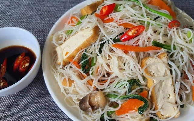 Quán Cô Mai - Năm Châu