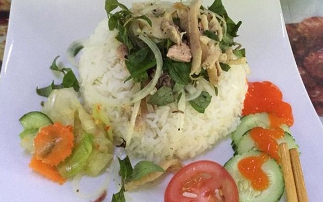 Cơm Gà 3 Lu - Trần Hưng Đạo